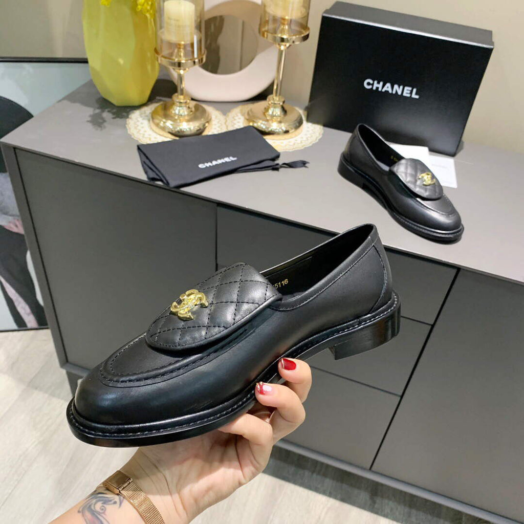 Chanel Women's Fashion Loafers Calfskin C90300