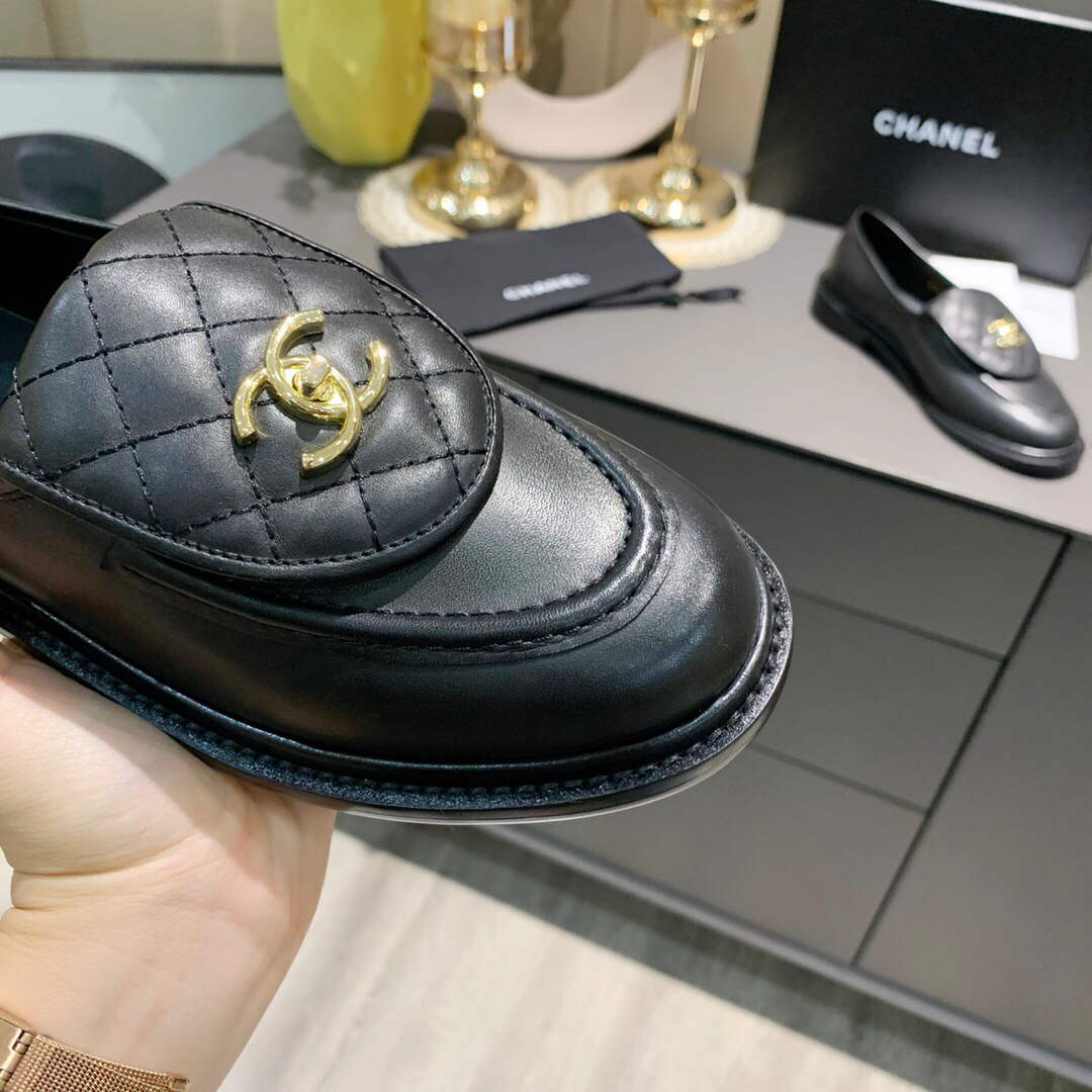 Chanel Women's Fashion Loafers Calfskin C90300 - 35 - View 5