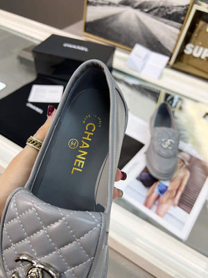 Chanel Women's Fashion Loafers Calfskin C90303 - 35 - View 8