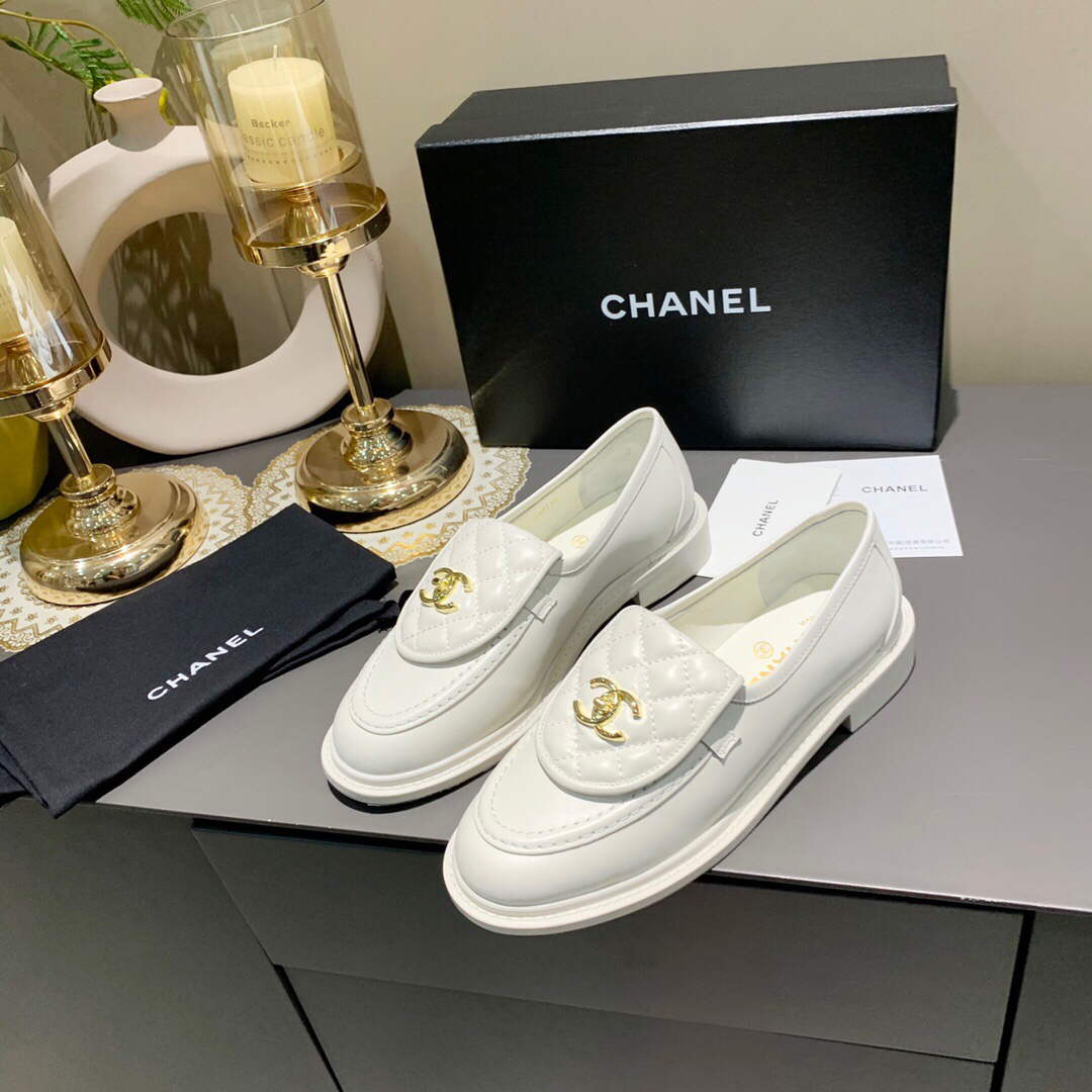 Chanel Women's Fashion Loafers Calfskin C90305 - 35 - View 6