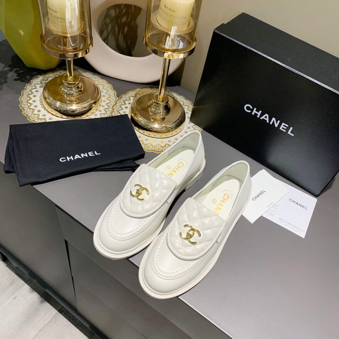 Chanel Women's Fashion Loafers Calfskin C90305 - 35 - View 8