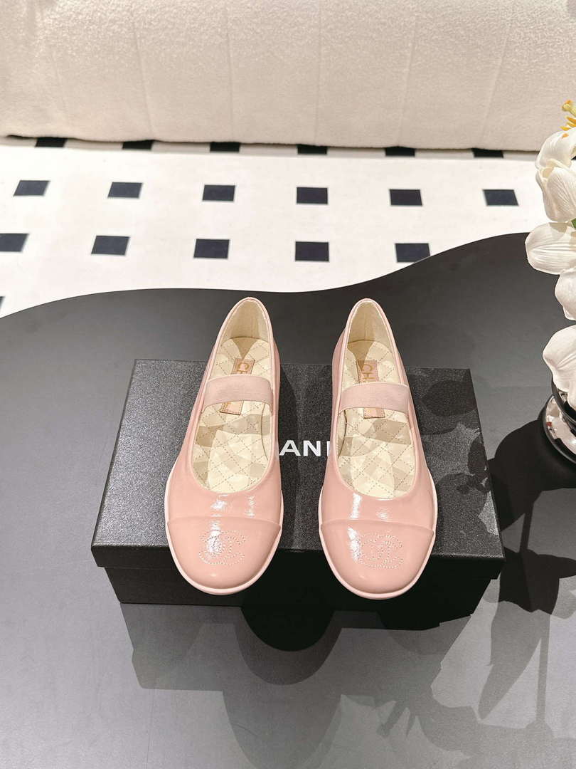 Chanel Women's Fashion Mary Janes Shoes C90287 - Euro 35=US 4 - View 2