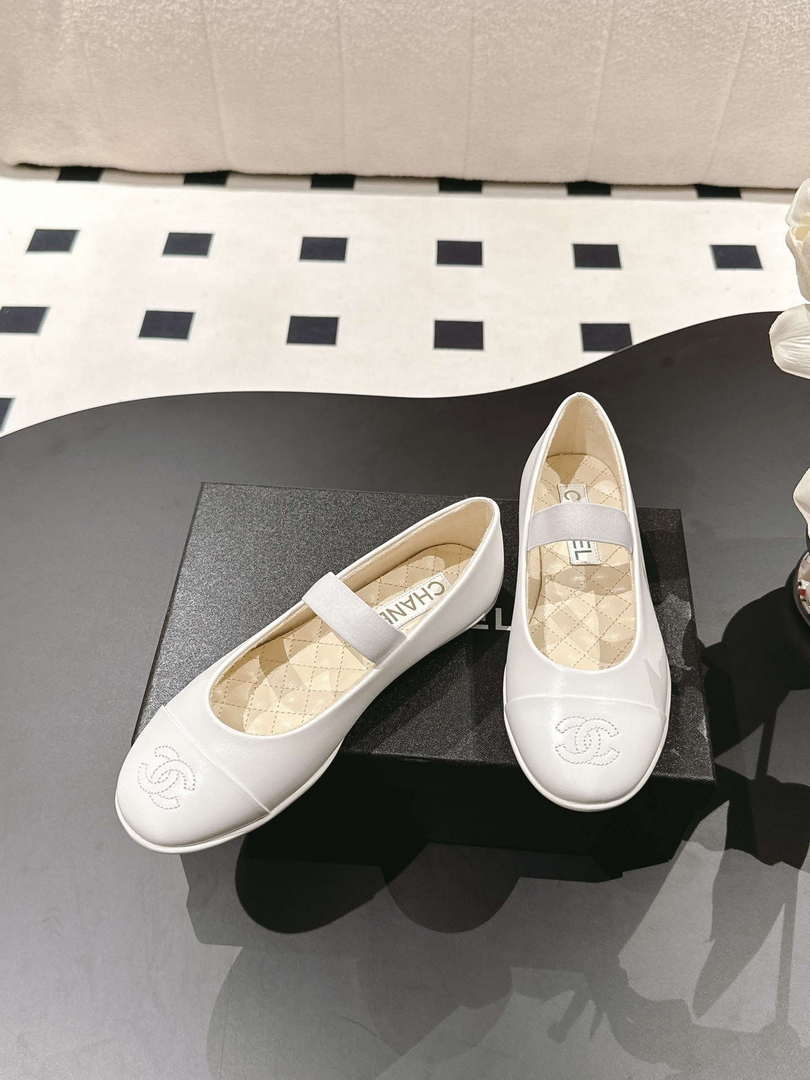 Chanel Women's Fashion Mary Janes Shoes C90290
