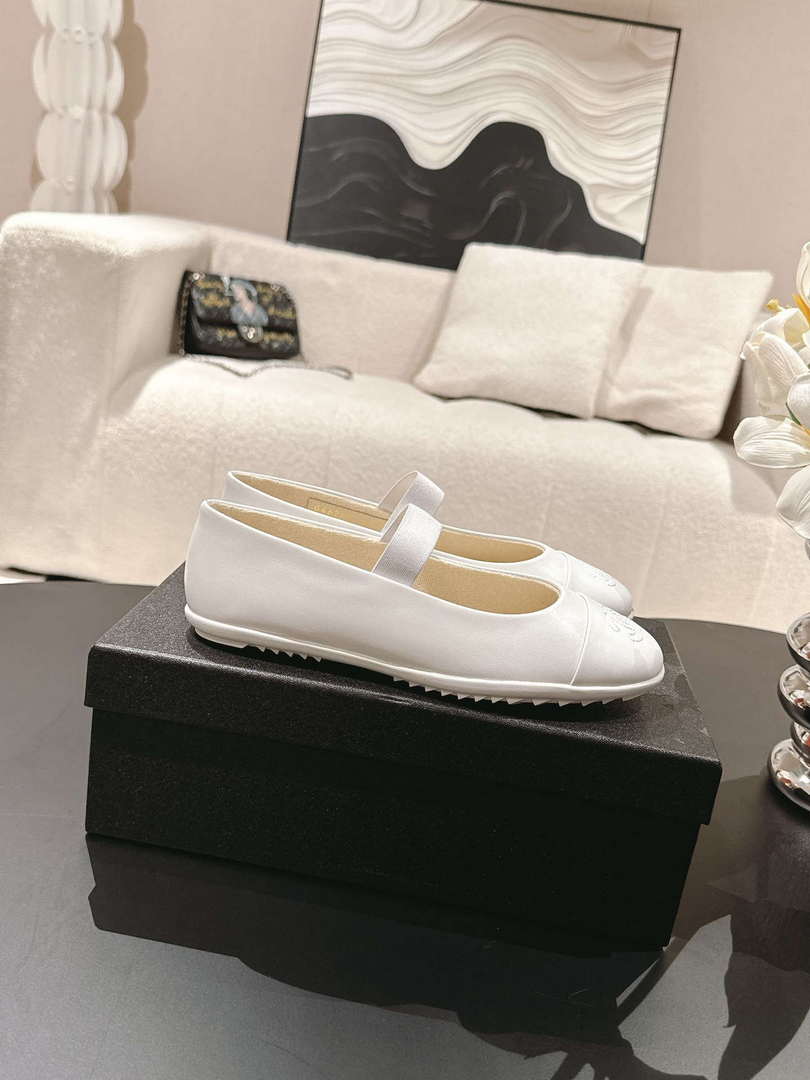 Chanel Women's Fashion Mary Janes Shoes C90290 - Euro 35=US 4 - View 8