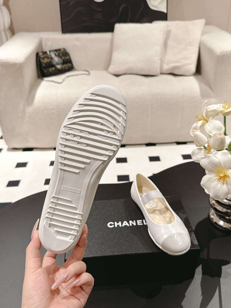Chanel Women's Fashion Mary Janes Shoes C90290