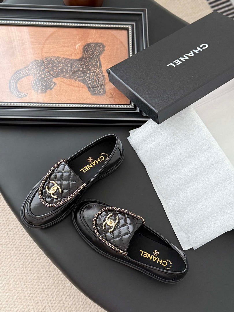 Chanel Women's Fashion Shoes Moccasins Lambskin C93680