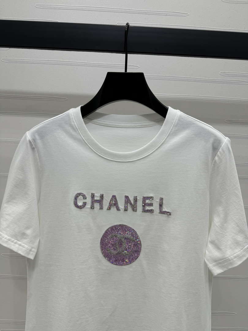 Chanel Women's Fashion T-shirt C81003