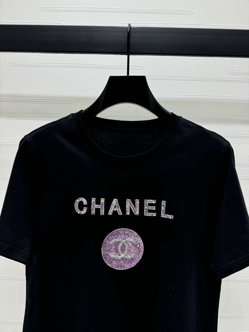 Chanel Women's Fashion T-shirt C81003
