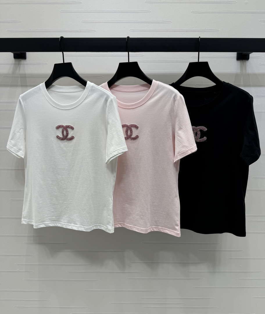 Chanel Women's Fashion T-shirt C81004