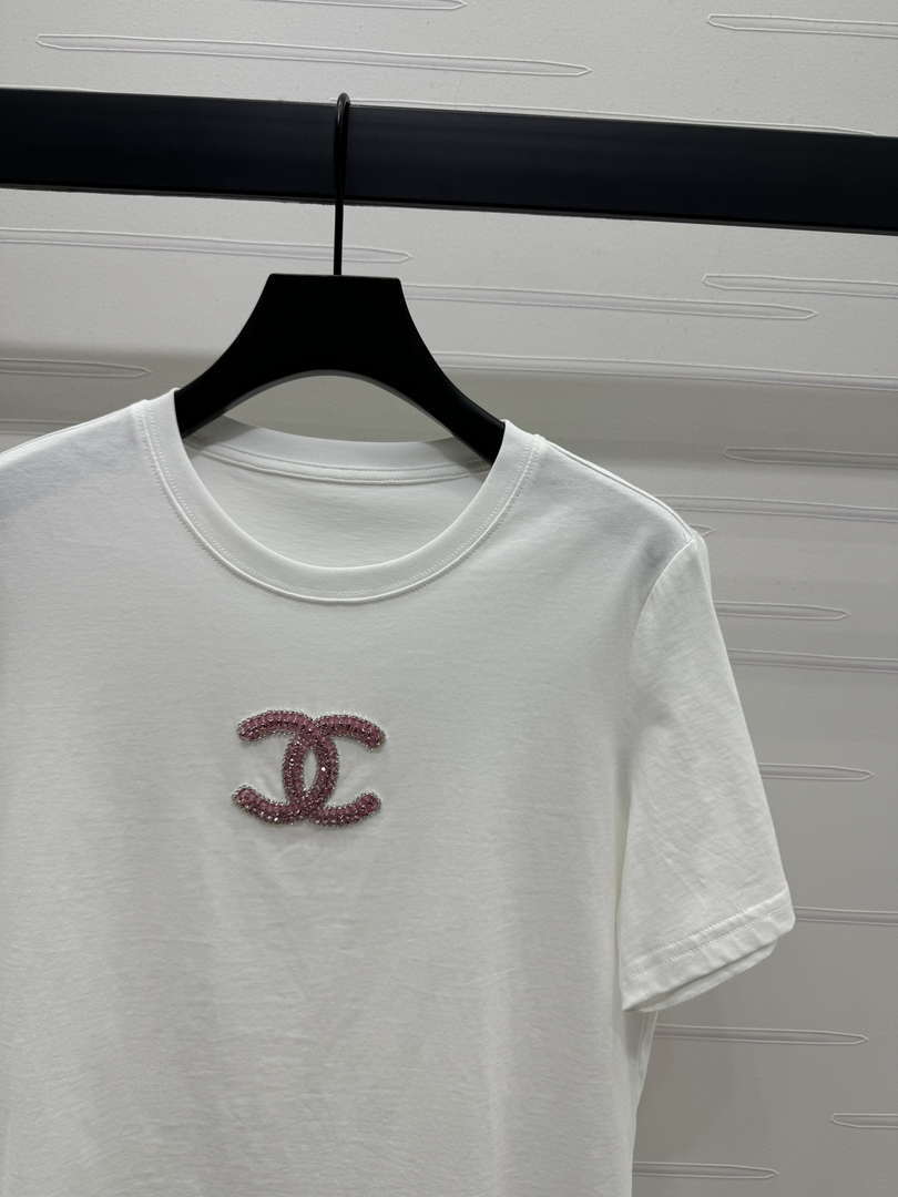 Chanel Women's Fashion T-shirt C81004
