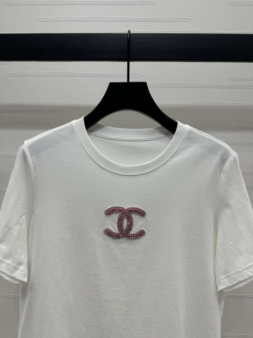 Chanel Women's Fashion T-shirt C81004
