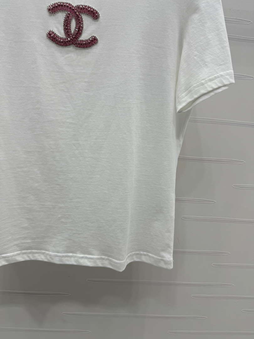 Chanel Women's Fashion T-shirt C81004