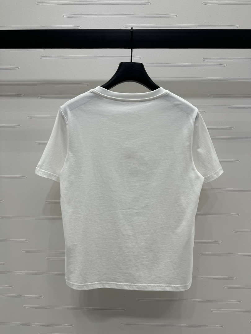 Chanel Women's Fashion T-shirt C81004