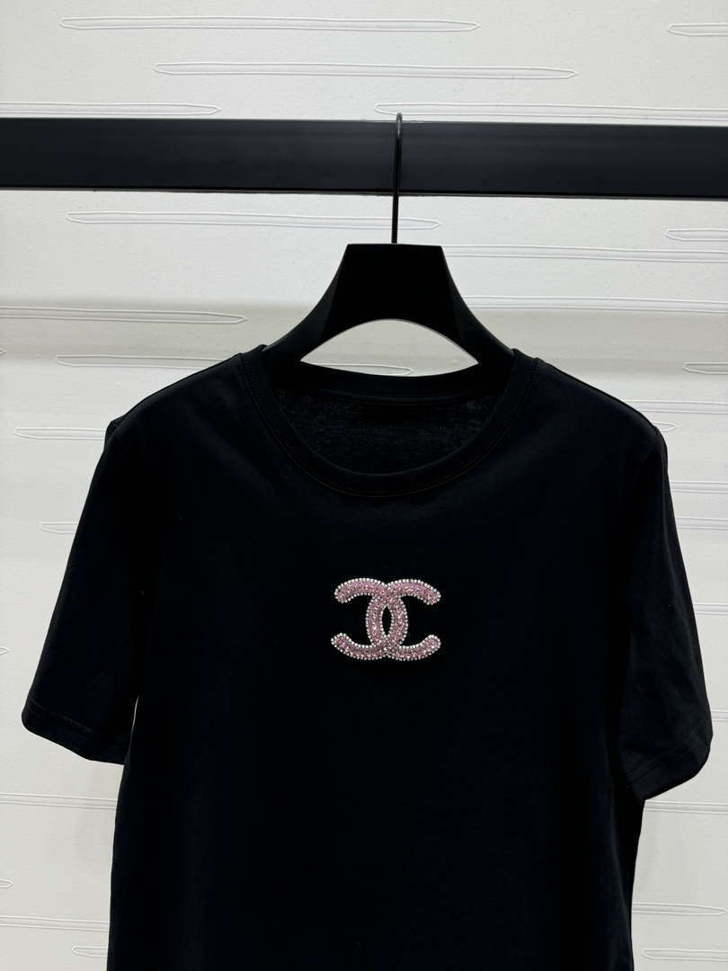 Chanel Women's Fashion T-shirt C81004