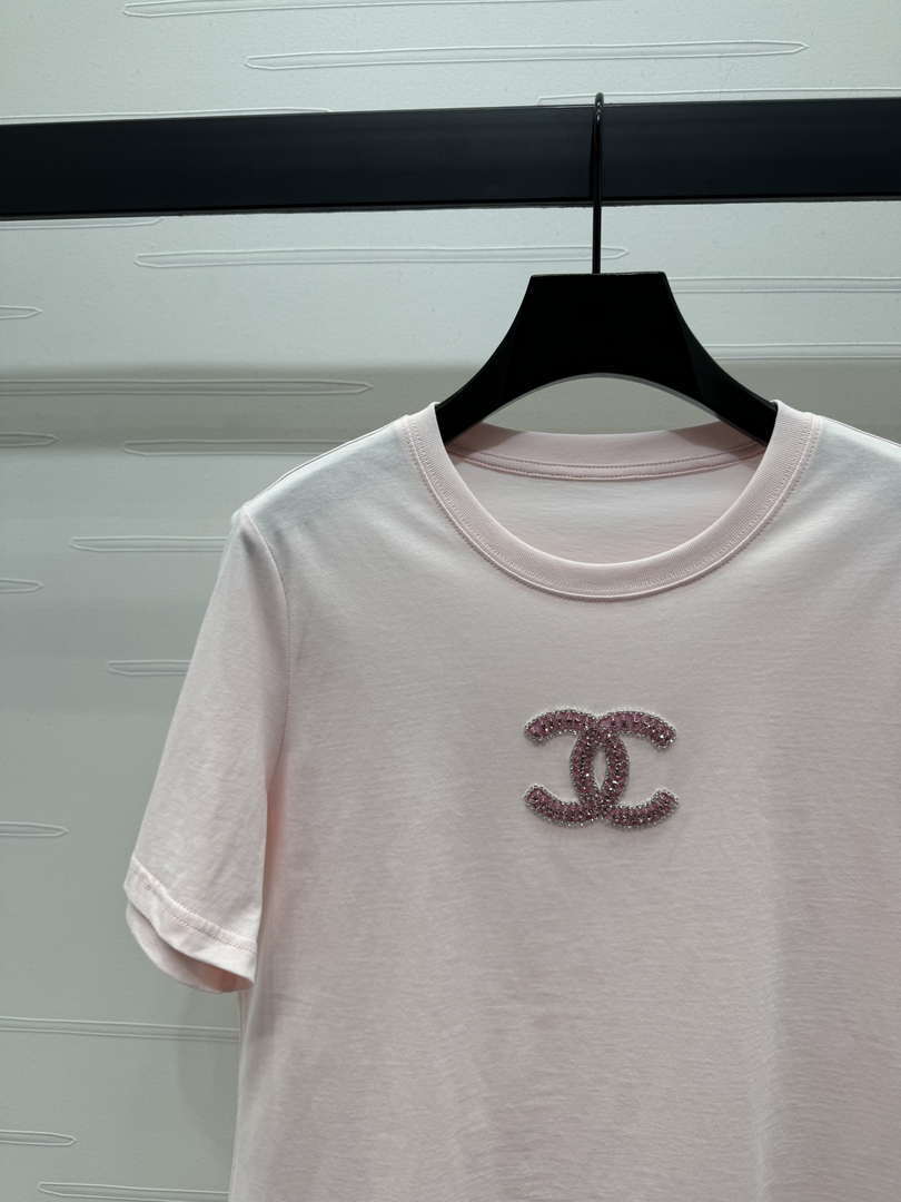 Chanel Women's Fashion T-shirt C81004