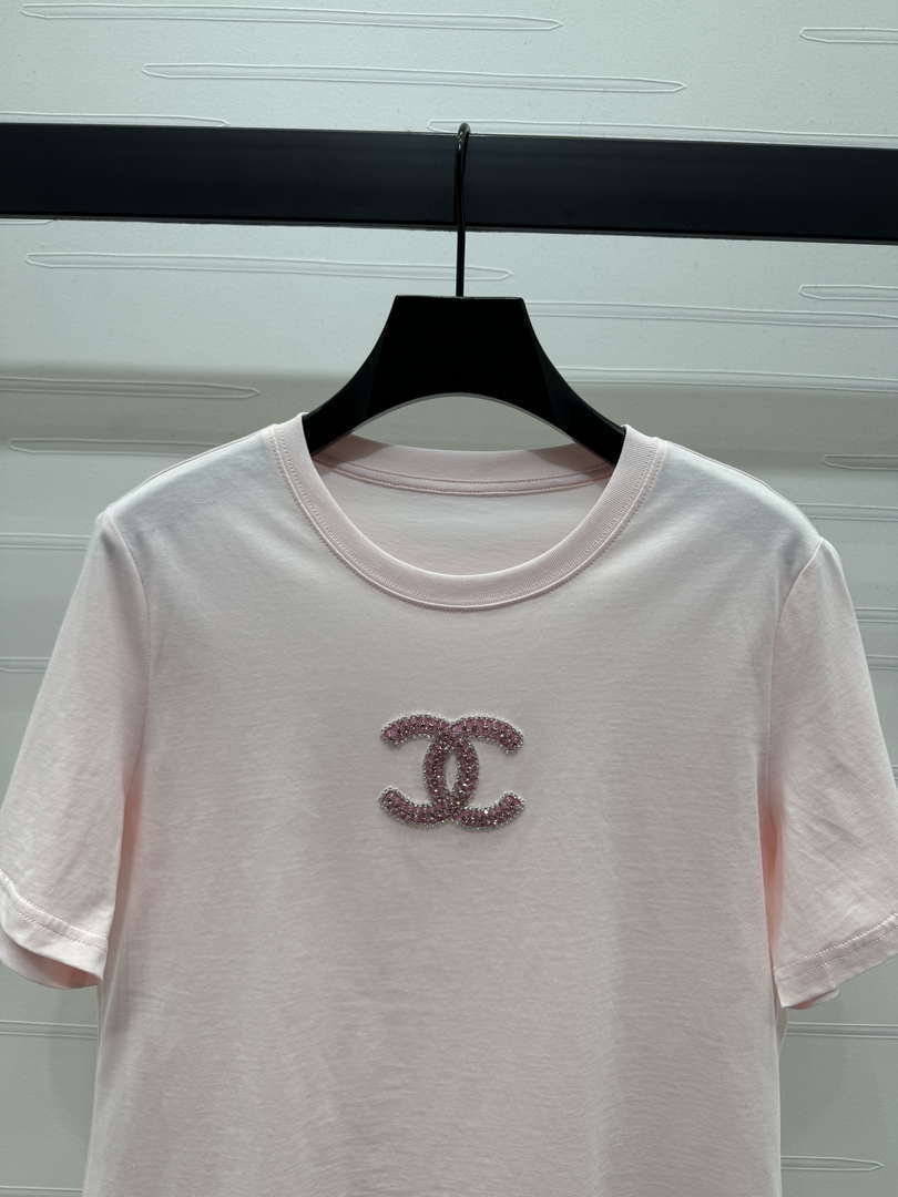 Chanel Women's Fashion T-shirt C81004
