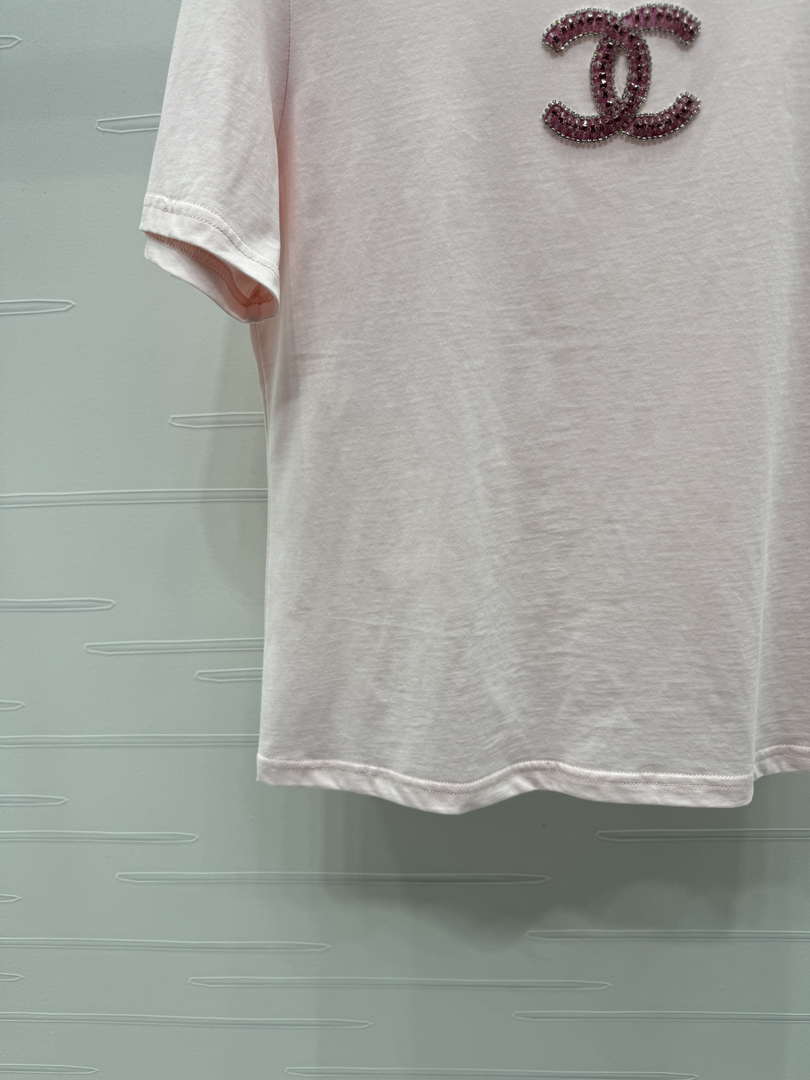 Chanel Women's Fashion T-shirt C81004
