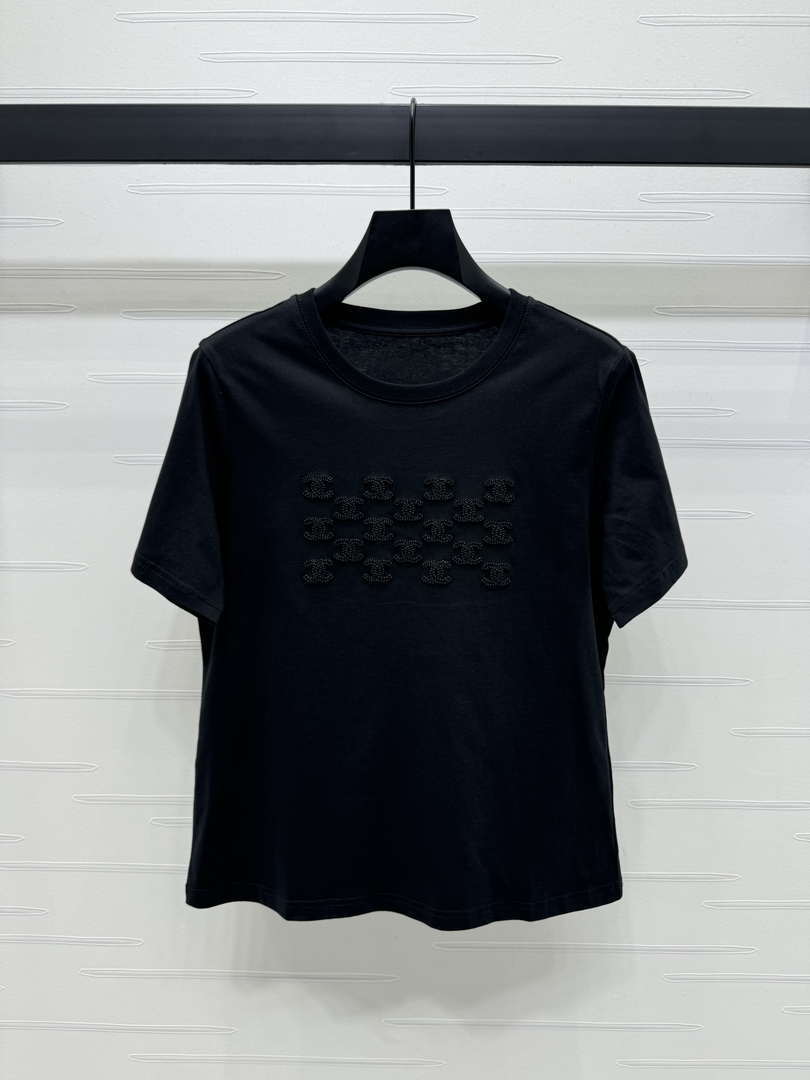 Chanel Women's Fashion T-shirt C81005
