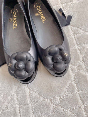 Chanel Women's G31318 Camellia shoes Lambskin  CC91008 - Euro 35=US 4 - View 4