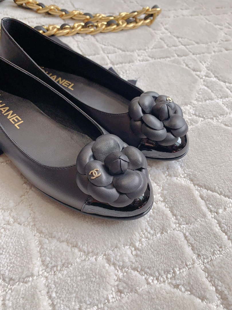 Chanel Women's G31318 Camellia shoes Lambskin  CC91008 - Euro 35=US 4 - View 5