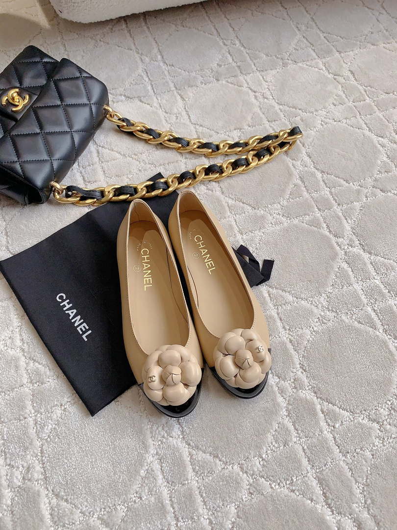 Chanel Women's G31318 Camellia shoes Lambskin CC91009