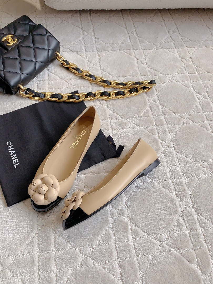 Chanel Women's G31318 Camellia shoes Lambskin CC91009