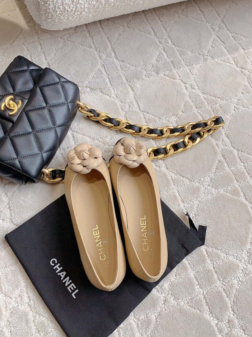 Chanel Women's G31318 Camellia shoes Lambskin CC91009