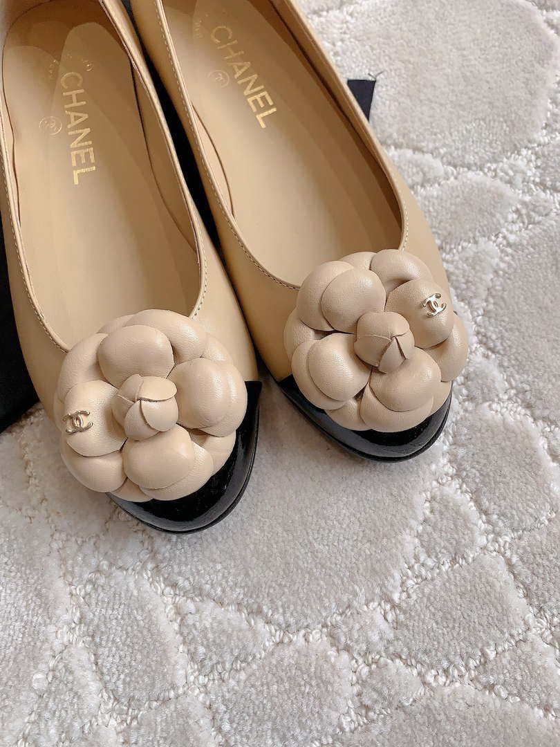 Chanel Women's G31318 Camellia shoes Lambskin CC91009 - Euro 35=US 4 - View 5