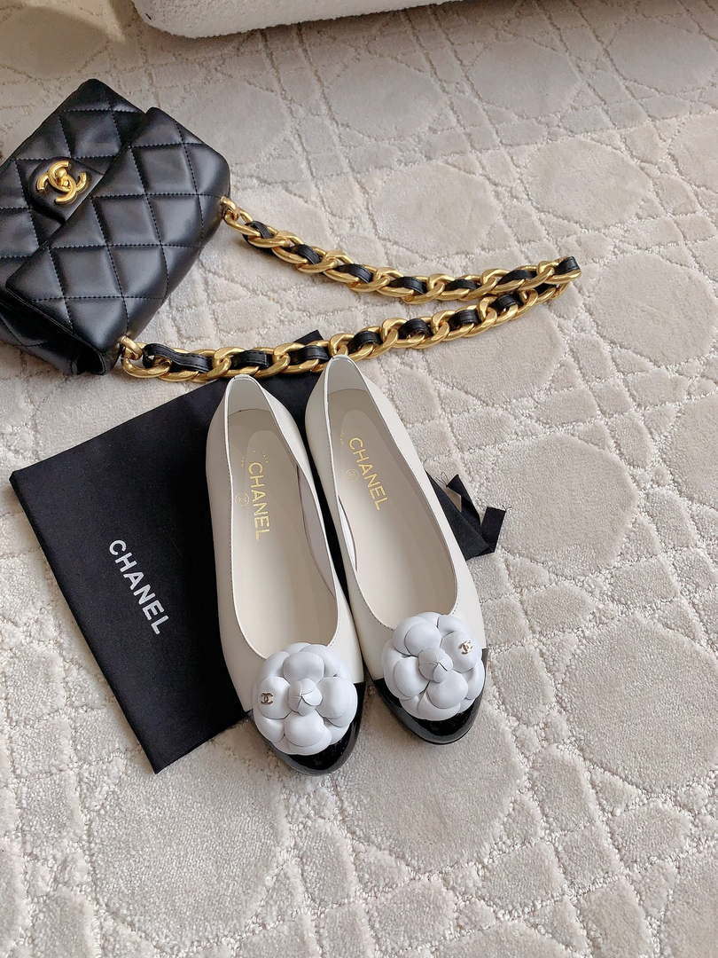 Chanel Women's G31318 Camellia shoes Lambskin CC91010 - Euro 35=US 4 - View 1