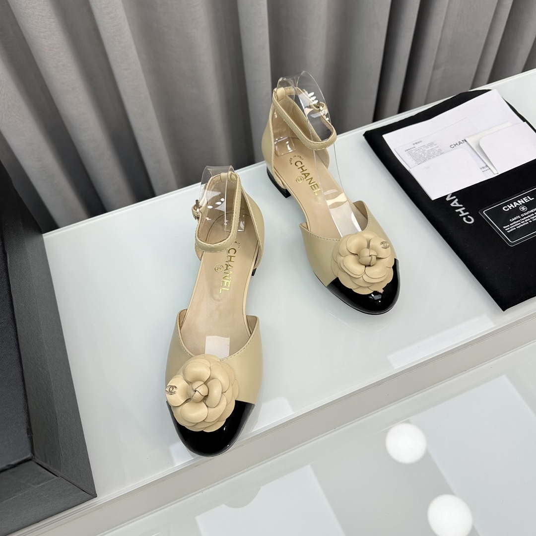 Chanel Women's G31318 Camellia shoes Lambskin Sandals Shoes CC91002 - Euro 35=US 4 - View 3