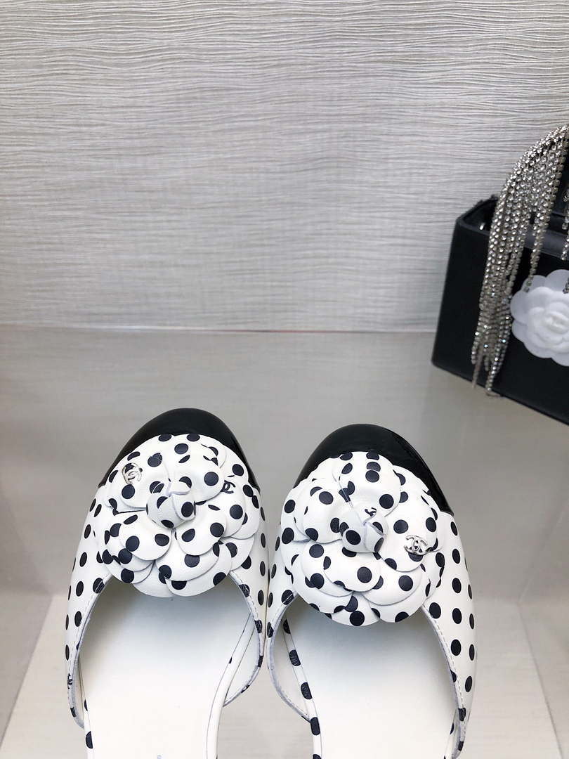 Chanel Women's G31318 Camellia shoes Lambskin Sandals Shoes CC91006