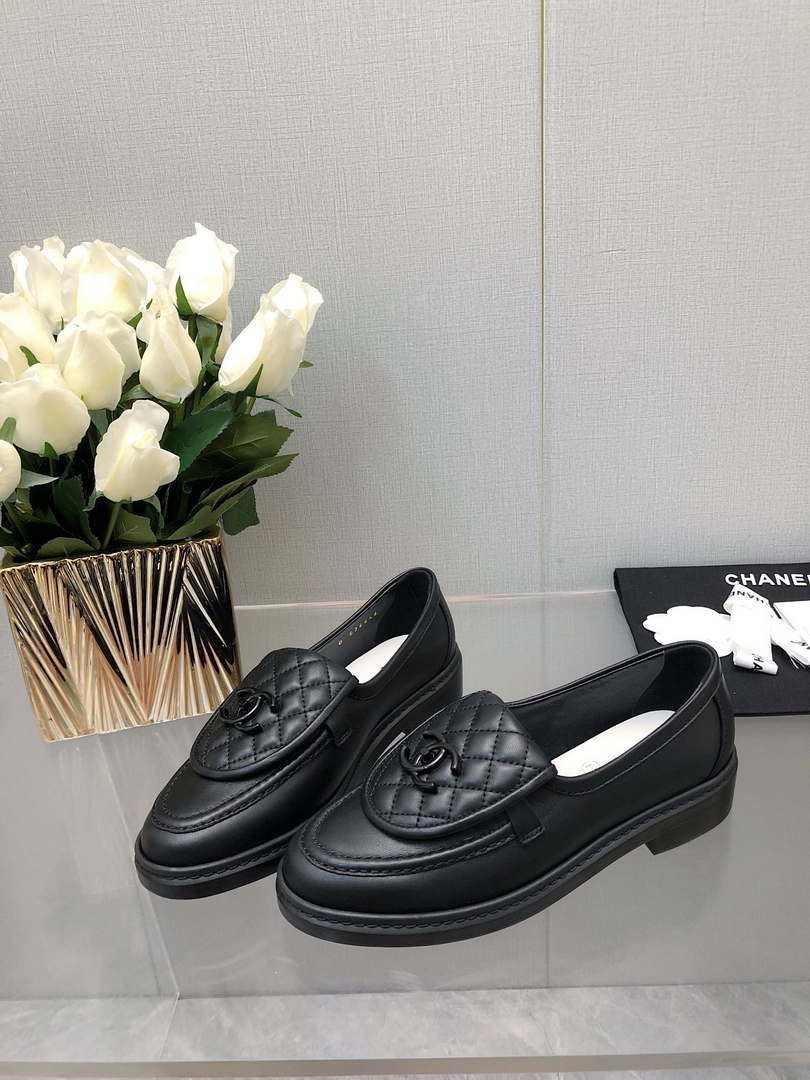 Chanel Women's G45474 Fashion Loafers Moccasins Lambskin C90401