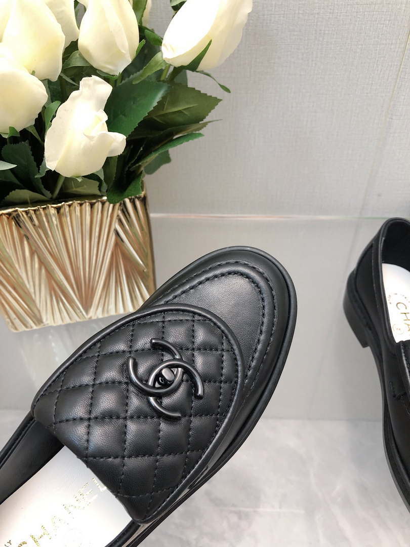 Chanel Women's G45474 Fashion Loafers Moccasins Lambskin C90401