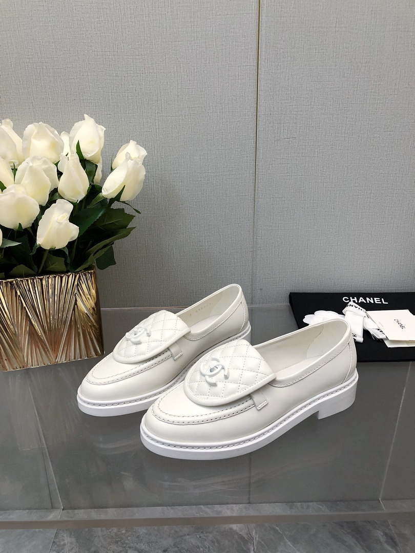 Chanel Women's G45474 Fashion Loafers Moccasins Lambskin C90402