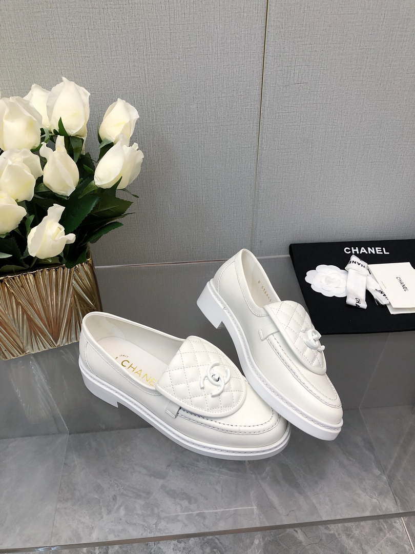 Chanel Women's G45474 Fashion Loafers Moccasins Lambskin C90402
