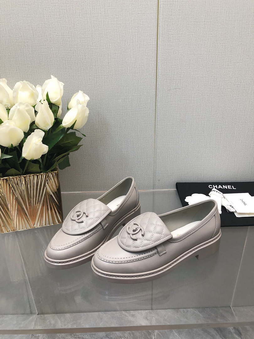 Chanel Women's G45474 Fashion Loafers Moccasins Lambskin C90404