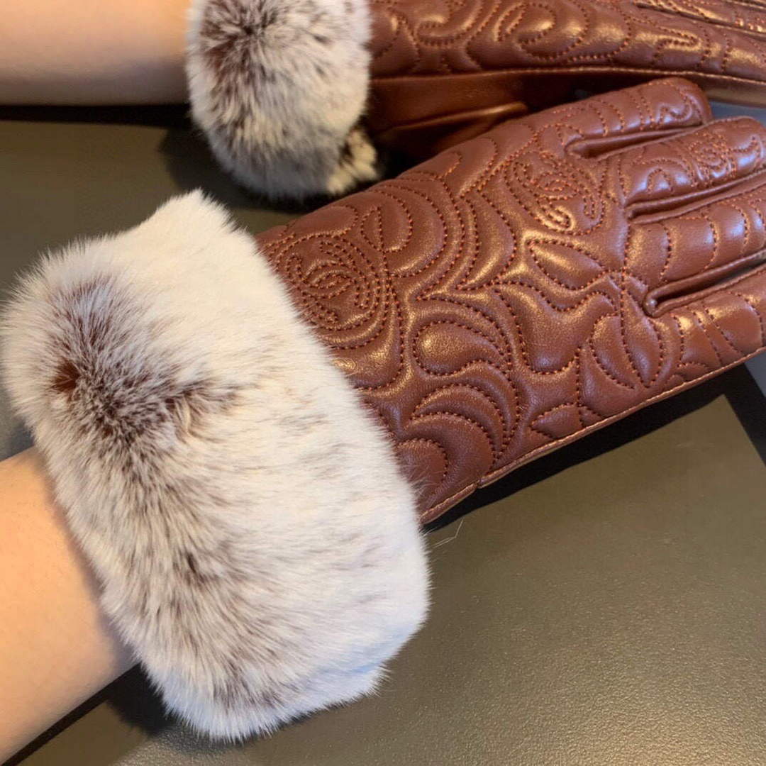 Chanel Women's Gloves Designer Leather Gloves AA8314