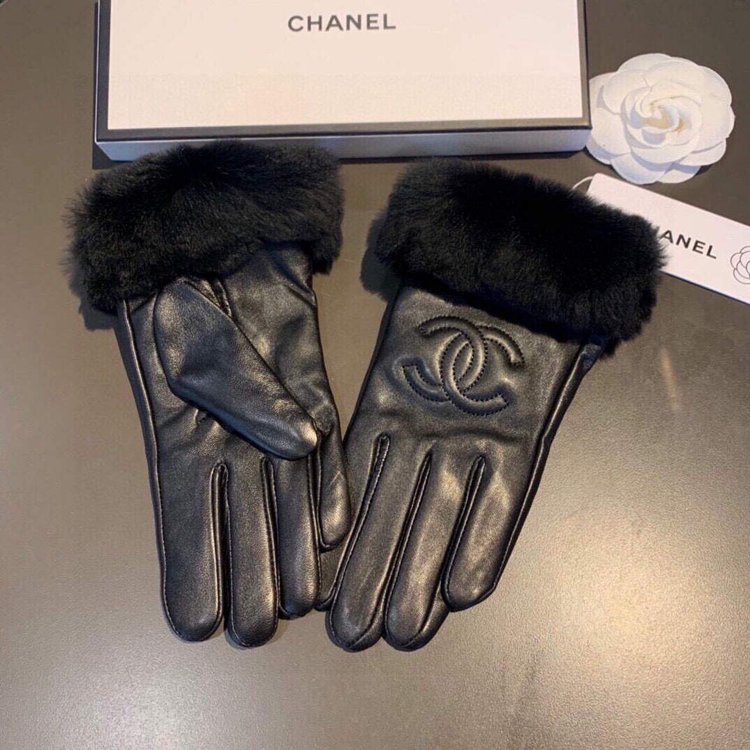 Chanel Women's Gloves Designer Leather Gloves AA8315