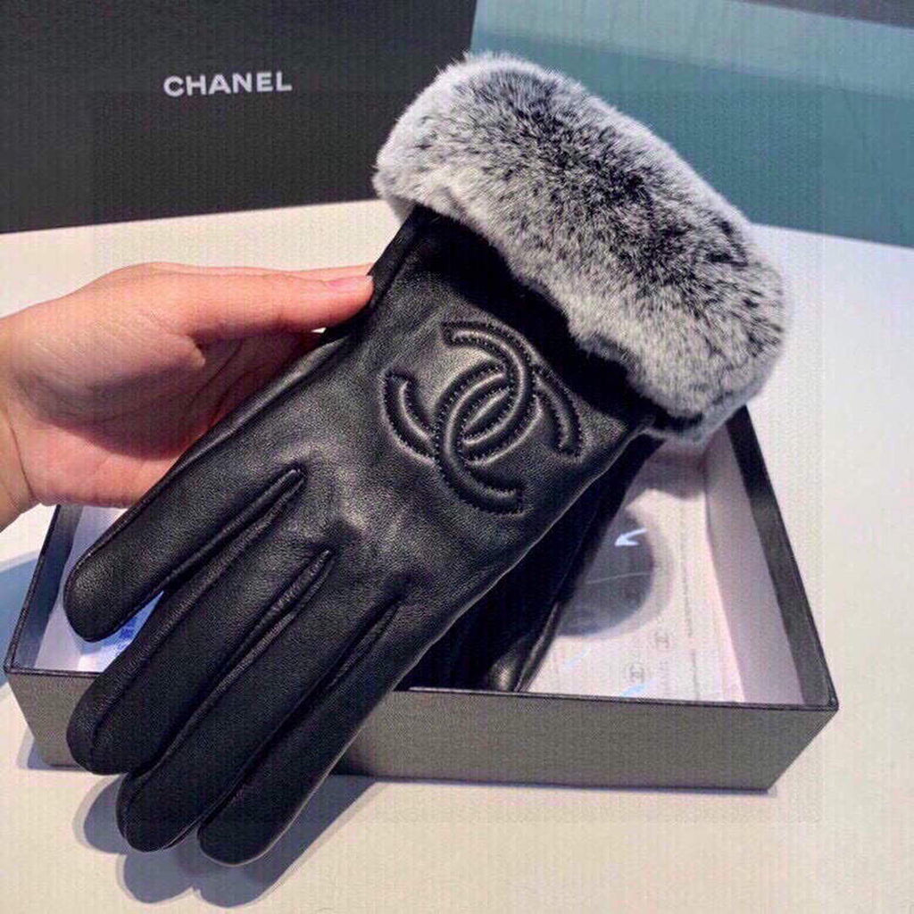Chanel Women's Gloves Designer Leather Gloves AA8316