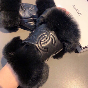 Chanel Women's Gloves Designer Leather Gloves AA8317 - Default Title - View 2
