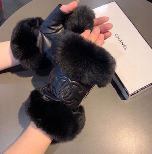 Chanel Women's Gloves Designer Leather Gloves AA8317 - Default Title - View 6