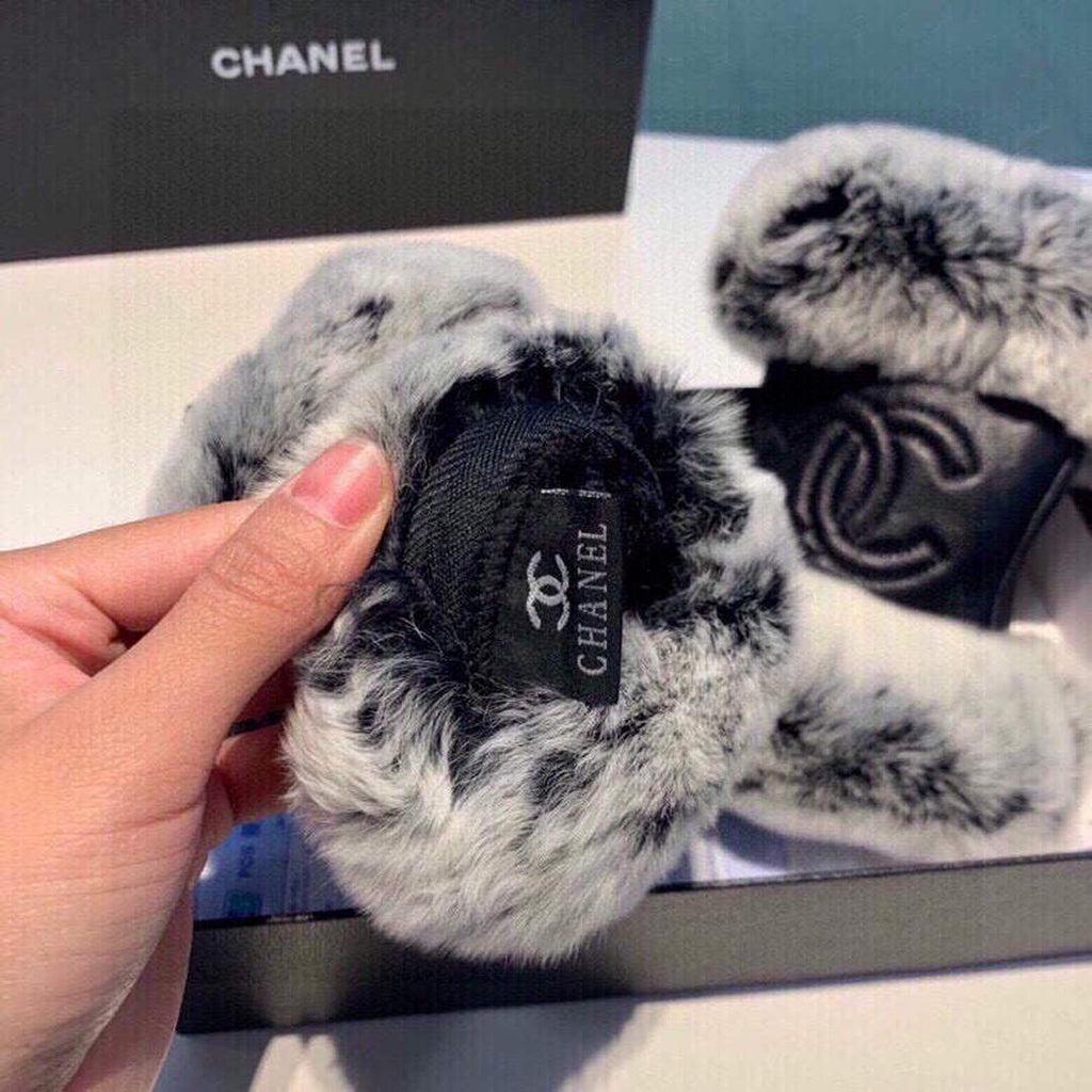 Chanel Women's Gloves Designer Leather Gloves AA8318
