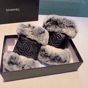 Chanel Women's Gloves Designer Leather Gloves AA8318 - Default Title - View 9