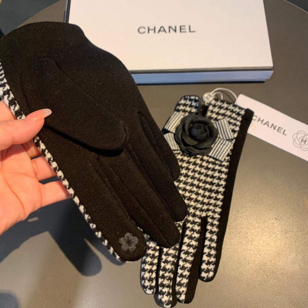 Chanel Women's Gloves Designer Wool Gloves AA8319