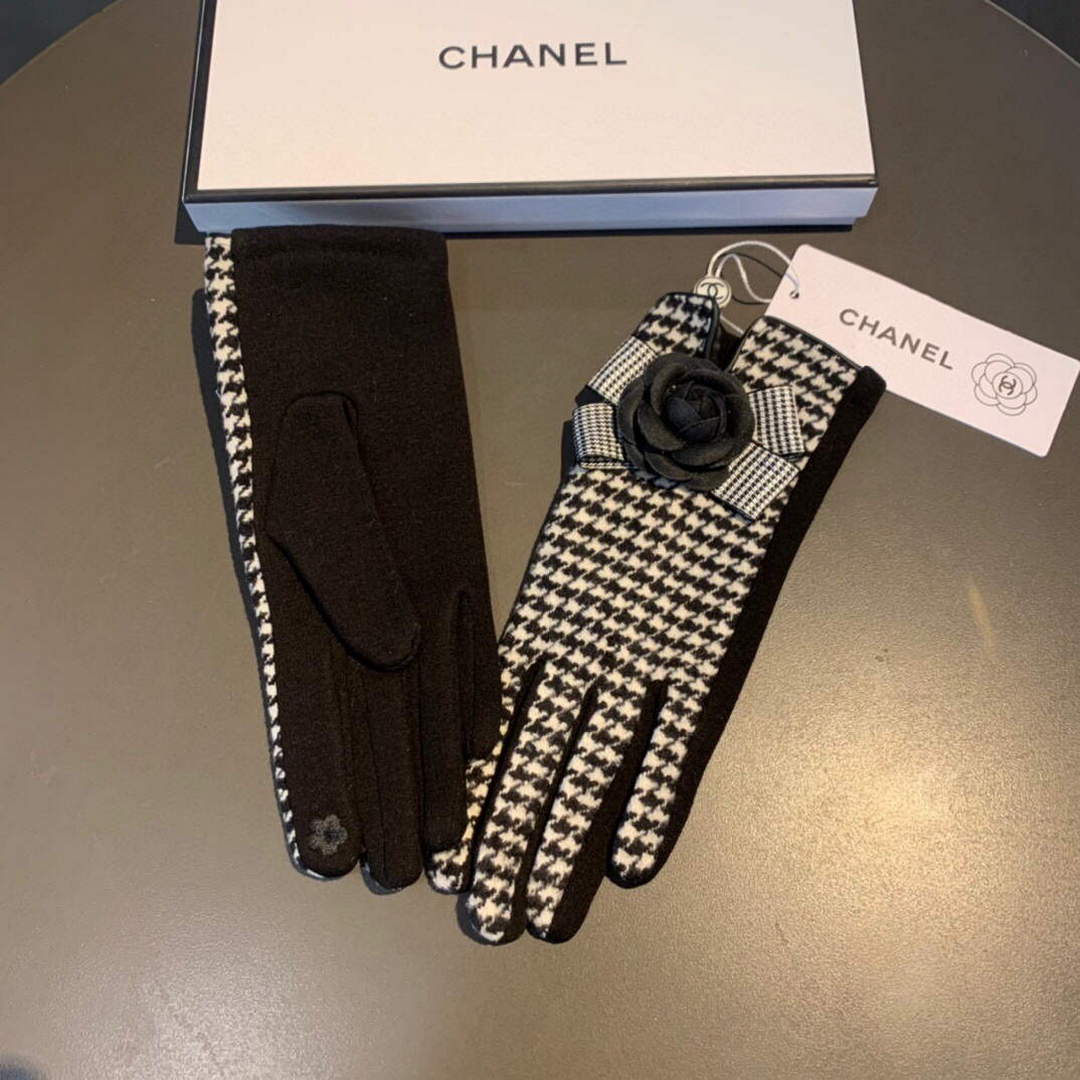 Chanel Women's Gloves Designer Wool Gloves AA8319