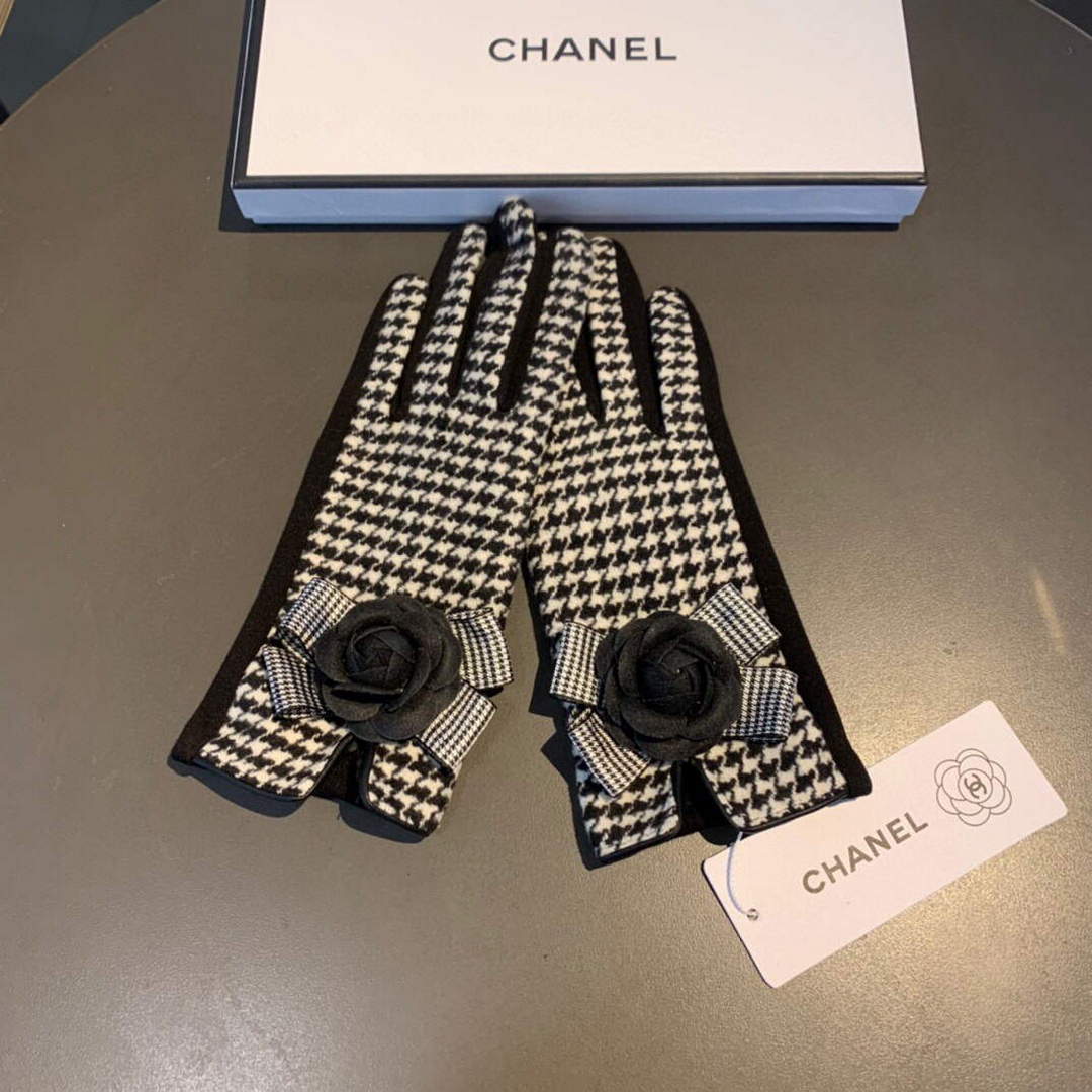 Chanel Women's Gloves Designer Wool Gloves AA8319