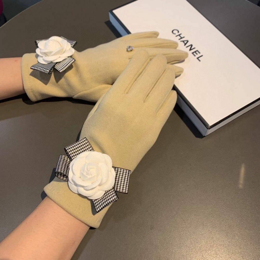 Chanel Women's Gloves Designer Wool Gloves AA8320