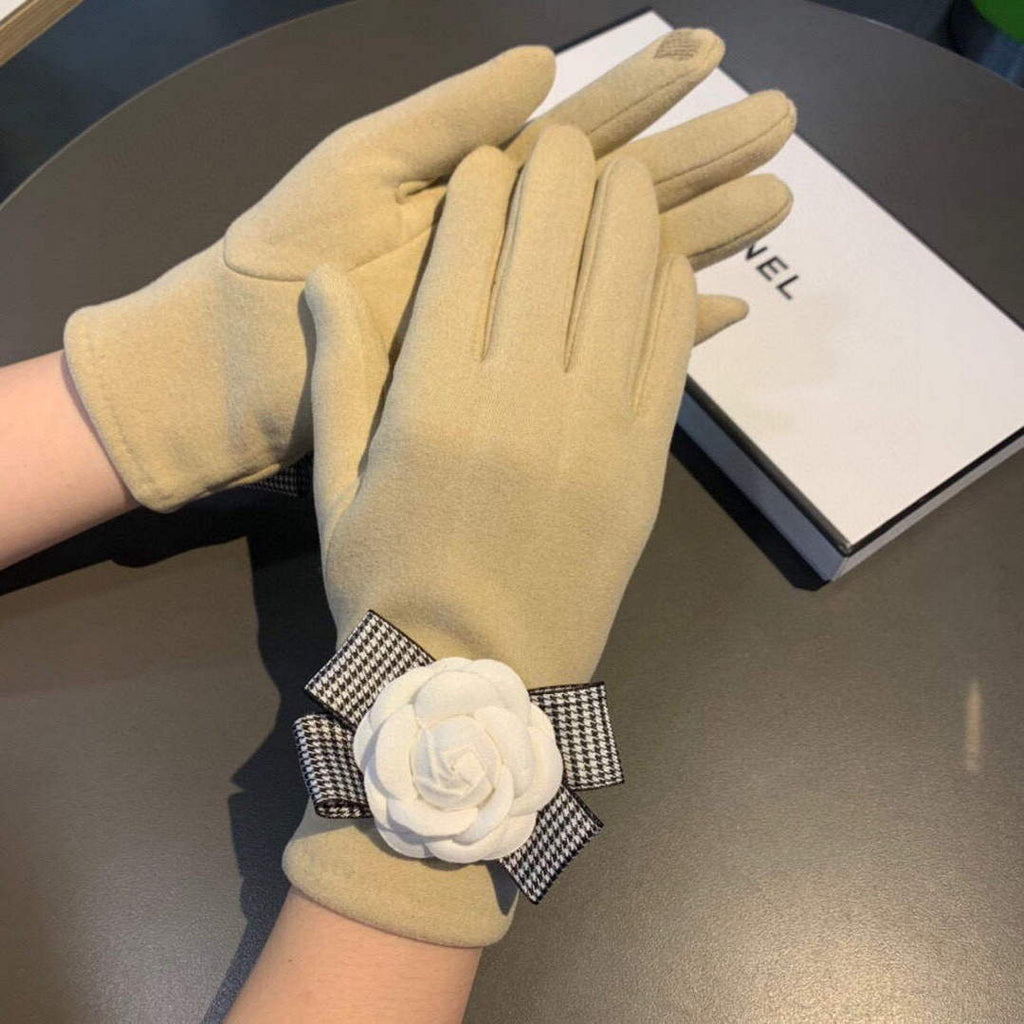 Chanel Women's Gloves Designer Wool Gloves AA8320