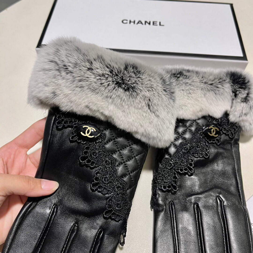 Chanel Women's Gloves Designer Leather Gloves AA8321