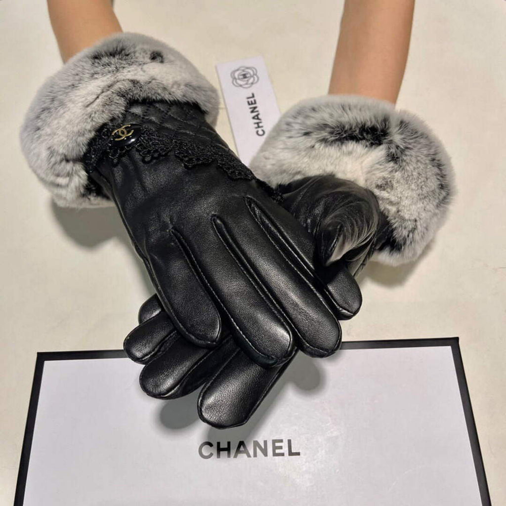 Chanel Women's Gloves Designer Leather Gloves AA8321